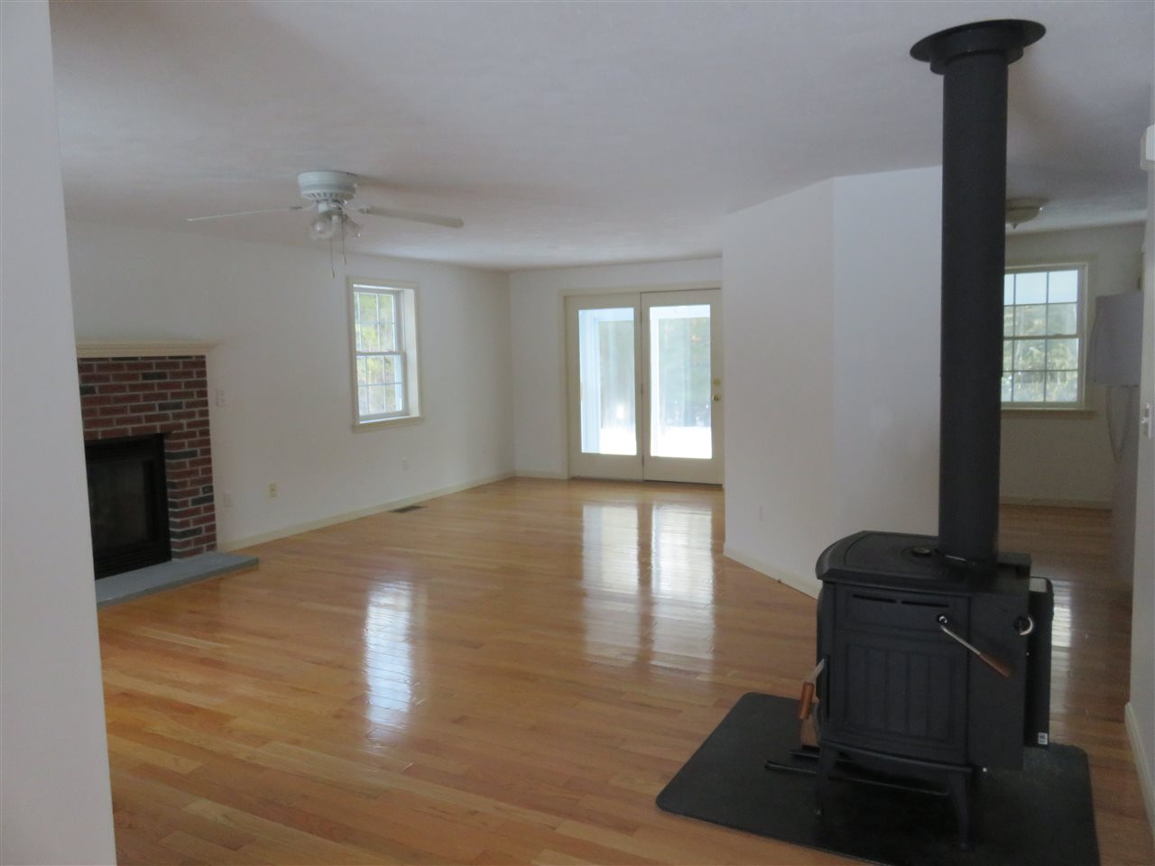 112 Butterfield Road Rindge, NH 03461 - Photo 4 of 29