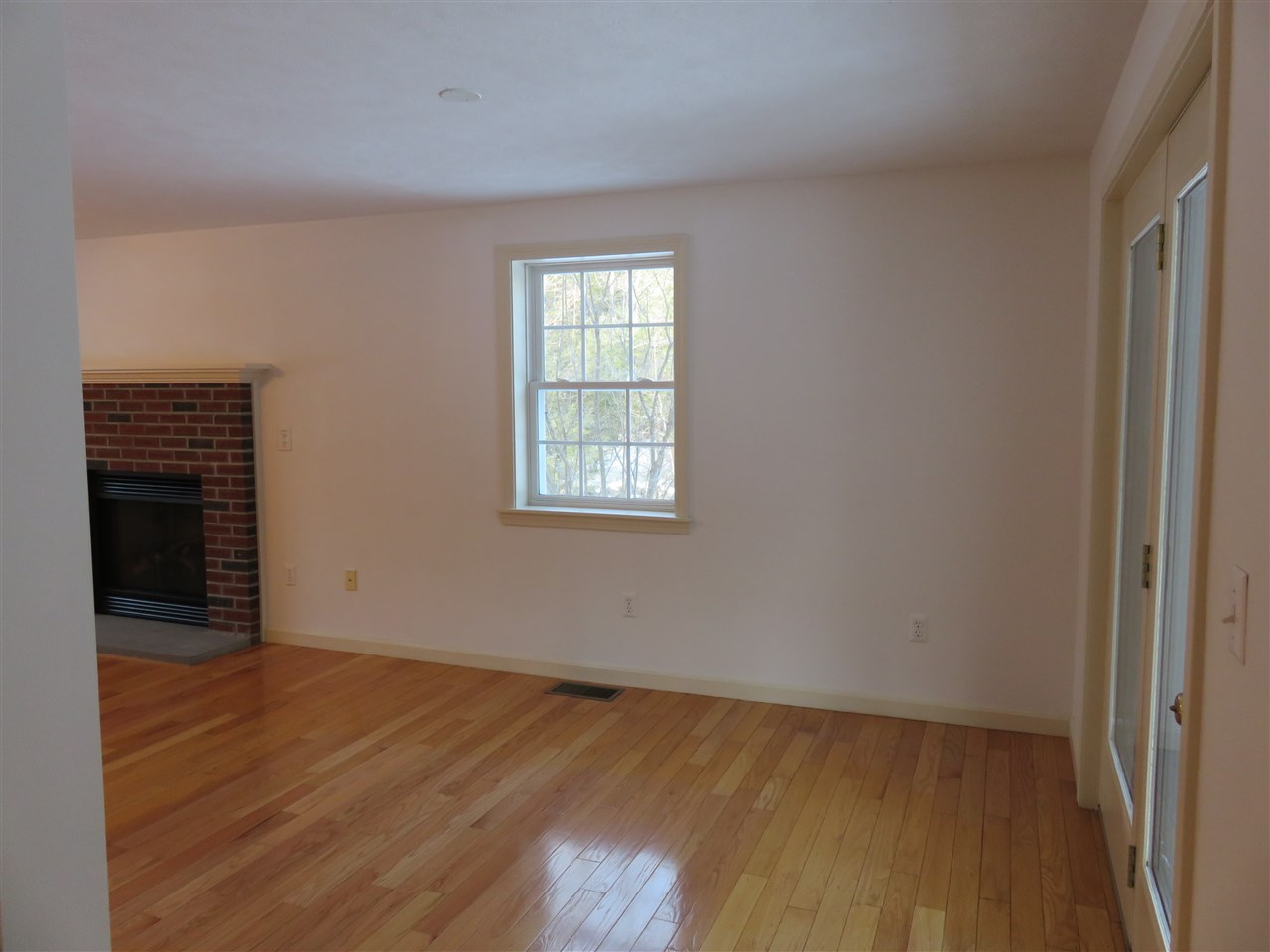112 Butterfield Road Rindge, NH 03461 - Photo 7 of 29