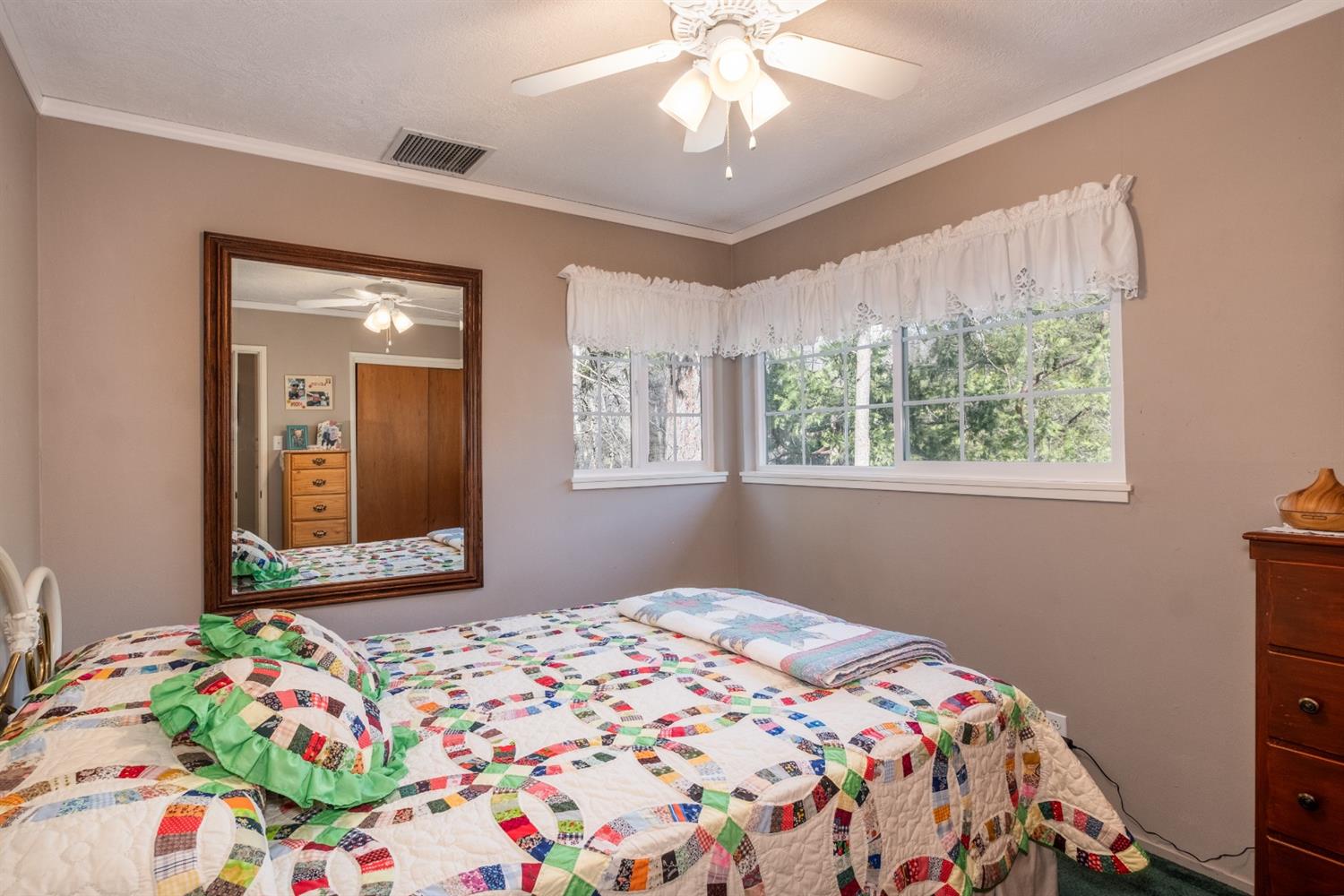 42761 Springwood Road Oakhurst, CA 93644 - Photo 12 of 16 Gallery Image 12