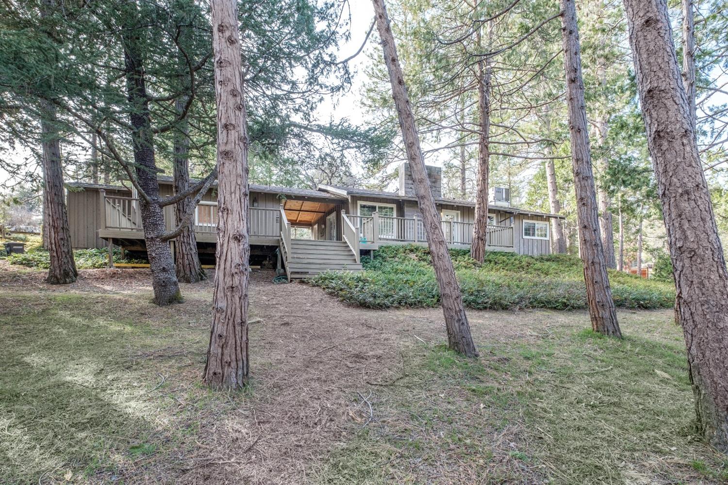 42761 Springwood Road Oakhurst, CA 93644 - Photo 15 of 16 Gallery Image 15