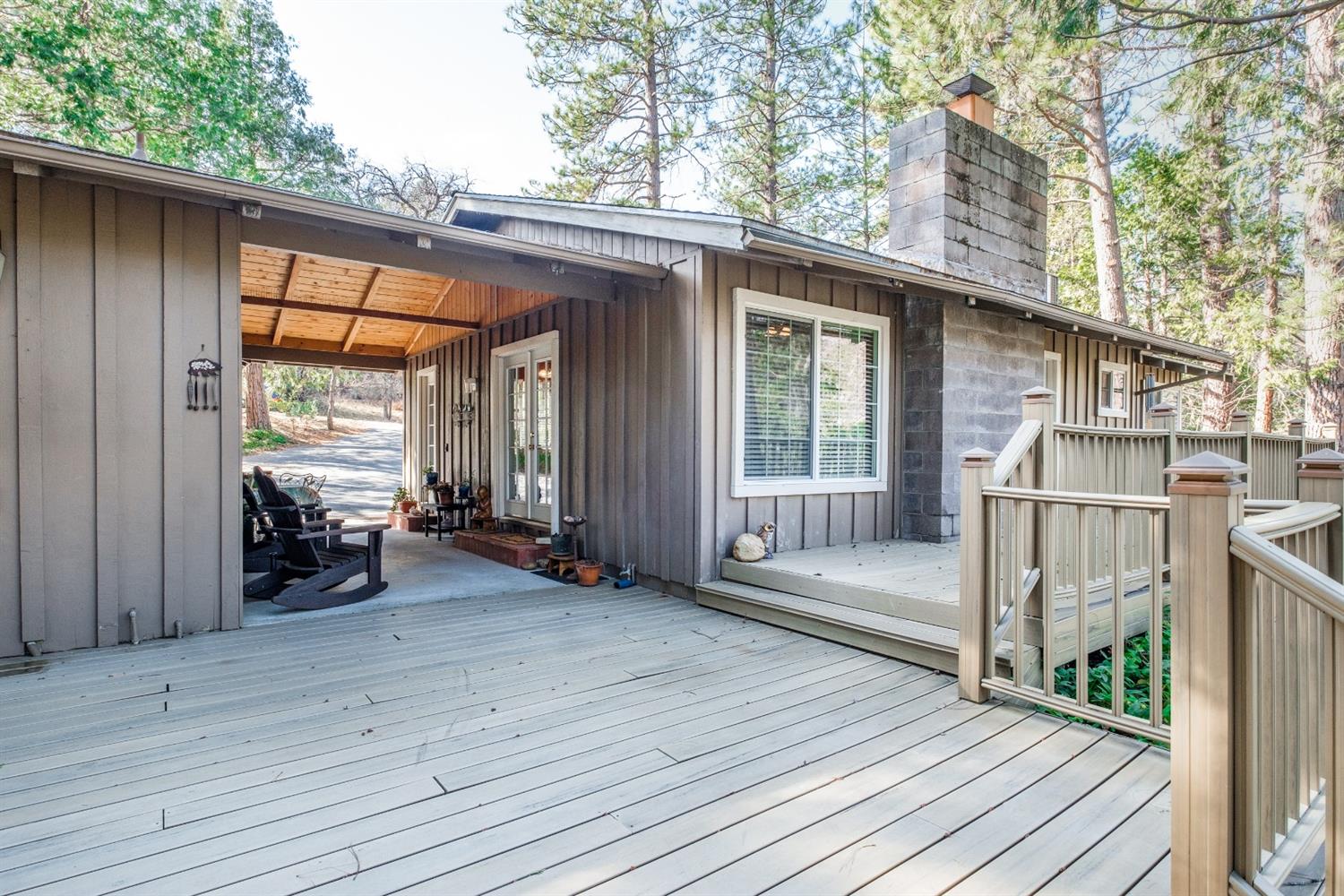 42761 Springwood Road Oakhurst, CA 93644 - Photo 4 of 16 Gallery Image 4