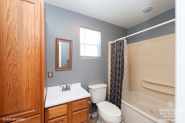 34 Tremont Road Fox Lake, IL 60020 - Photo 7 of 10 Gallery Image 7