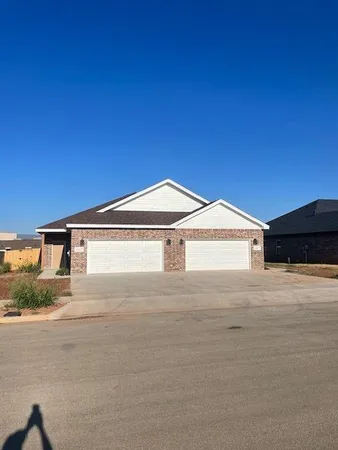 $3,095 | 7326 Mountain View Road, Unit 7328, Abilene, TX 79602