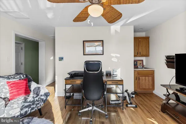 $949,000 | 51 South Spinnaker Drive, Tuckerton, NJ 08087