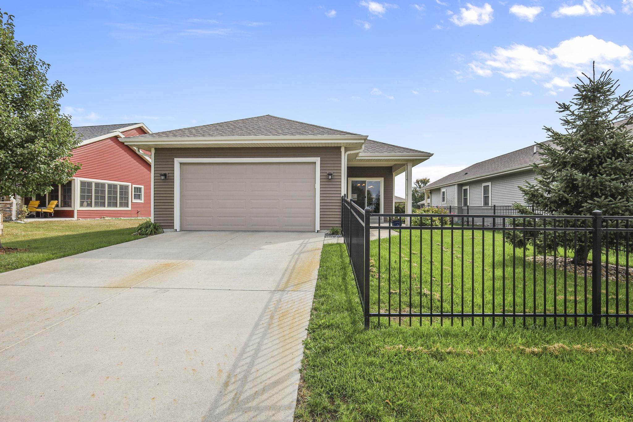 1263 Jacob Drive Prairie du Sac, WI 53578 - Photo 4 of 43