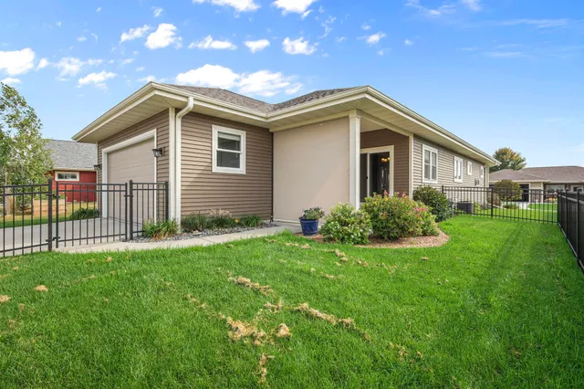 $549,500 | 1263 Jacob Drive, Prairie du Sac, WI 53578