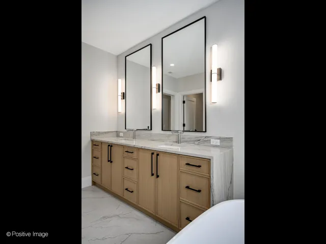 $2,499,000 | 1917 Washington Avenue, Wilmette, IL 60091