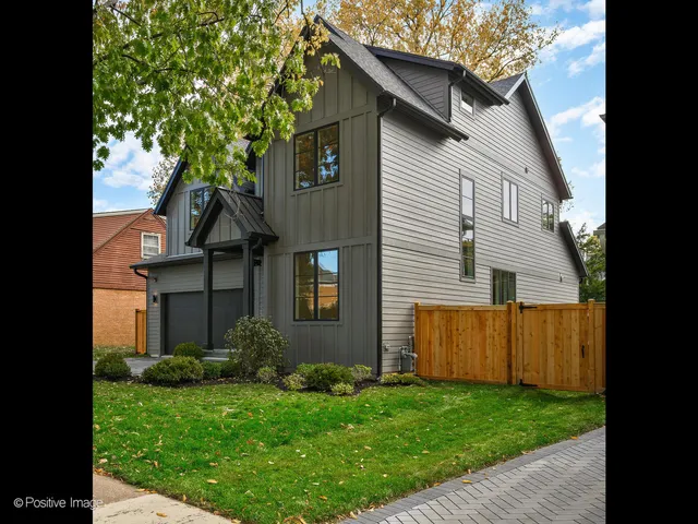 $2,499,000 | 1917 Washington Avenue, Wilmette, IL 60091