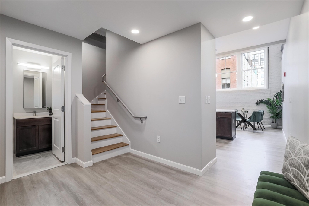 6 Chatham Street, Unit 306 Worcester, MA 01609 - Photo 2 of 4