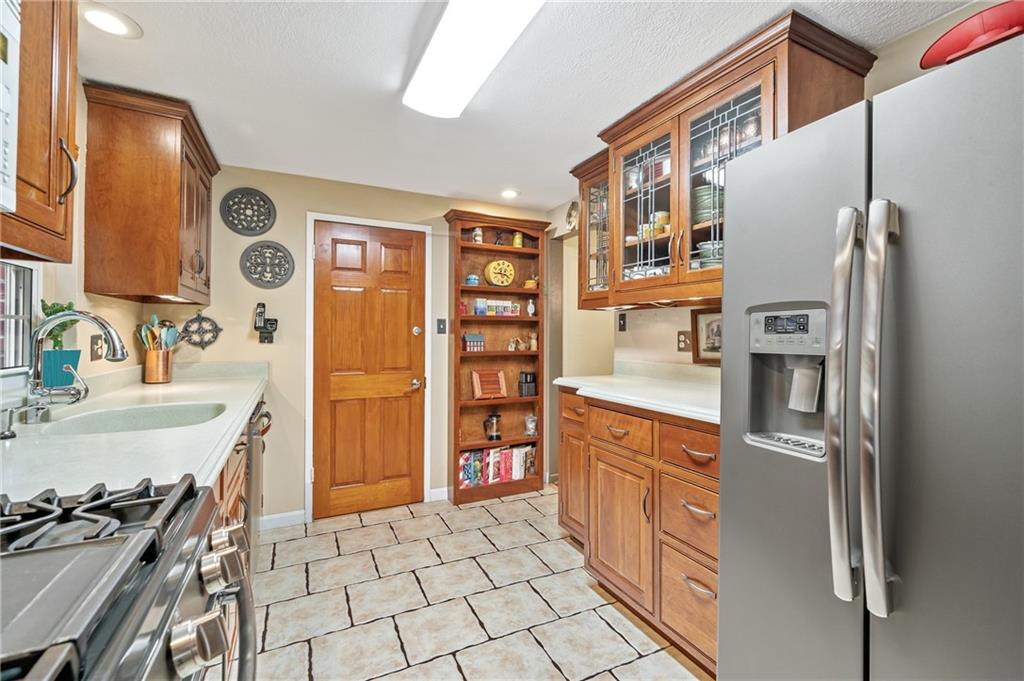 130 Spring Grove Road Pittsburgh, PA 15235 - Photo 5 of 25 Gallery Image 5