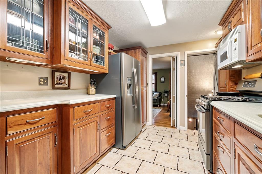130 Spring Grove Road Pittsburgh, PA 15235 - Photo 6 of 25 Gallery Image 6