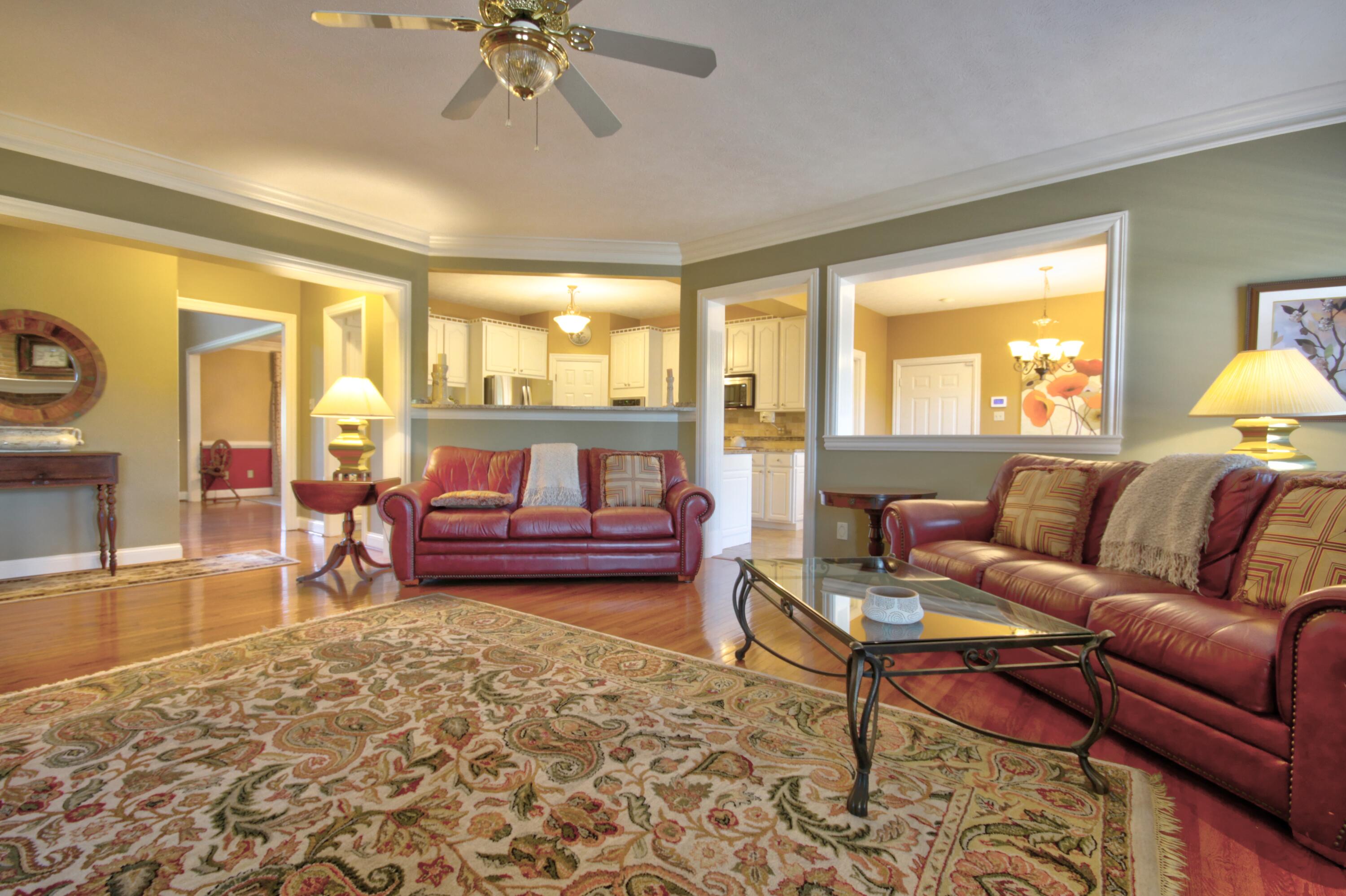 2080 Muir Station Road Lexington, KY 40516 - Photo 13 of 74 26