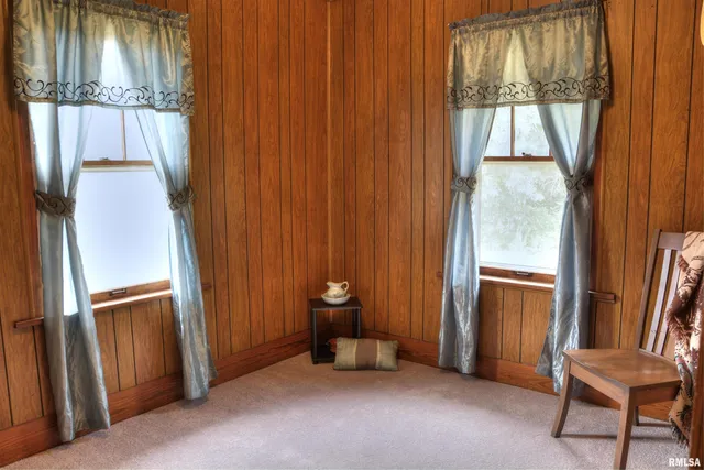 $89,500 | 3010 West Jackson Street, Macomb, IL 61455