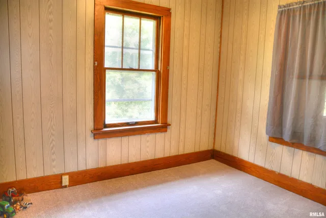 $89,500 | 3010 West Jackson Street, Macomb, IL 61455