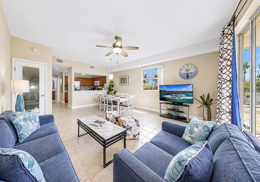 3202 Mangrove Point Drive Ruskin, FL 33570 - Photo 5 of 63