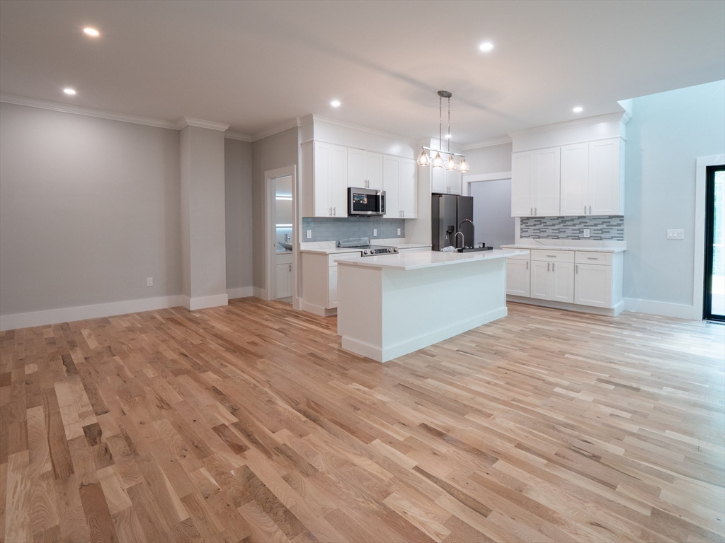 76 Center Street, Unit B Plympton, MA 02367 - Photo 9 of 31