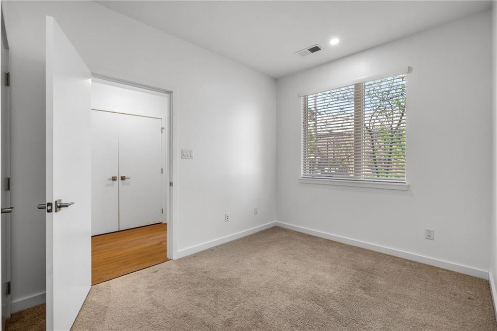 159 55th Street Pittsburgh, PA 15201 - Photo 9 of 43