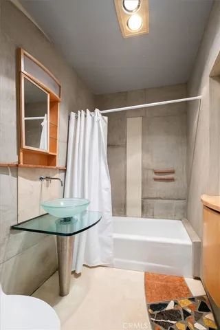 $7,200 | 14052 Davana Terrace, Sherman Oaks, CA 91423