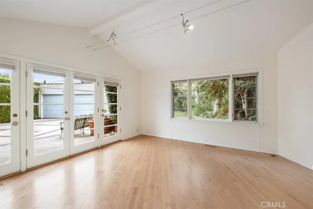 $7,200 | 14052 Davana Terrace, Sherman Oaks, CA 91423