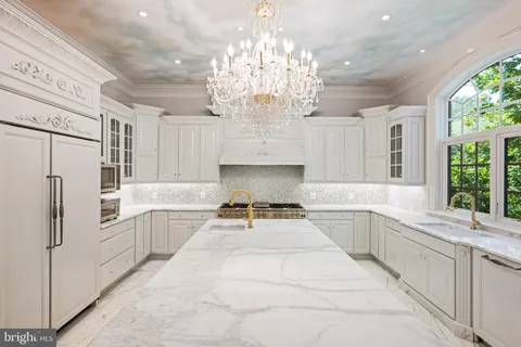 $11,250,000 | 9112-9120 Mine Run Drive, Great Falls, VA 22066
