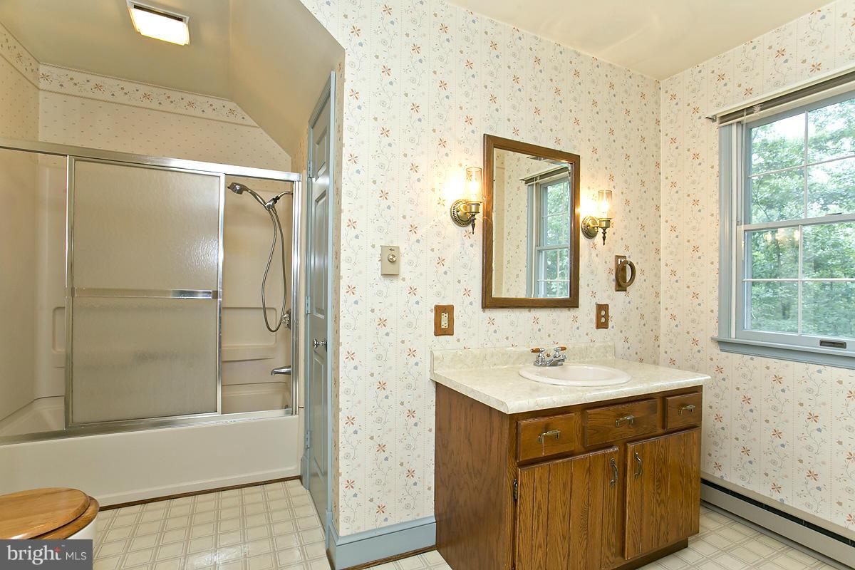 1440 Jordan Springs Road Stephenson, VA 22656 - Photo 21 of 30 Bath