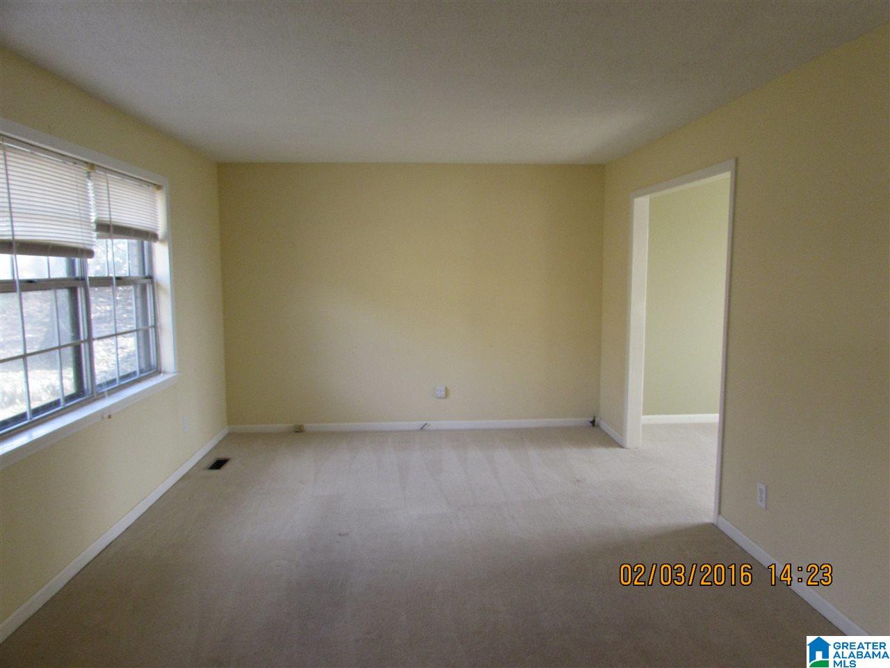1033 Navajo Trail Alabaster, AL 35007 - Photo 2 of 13