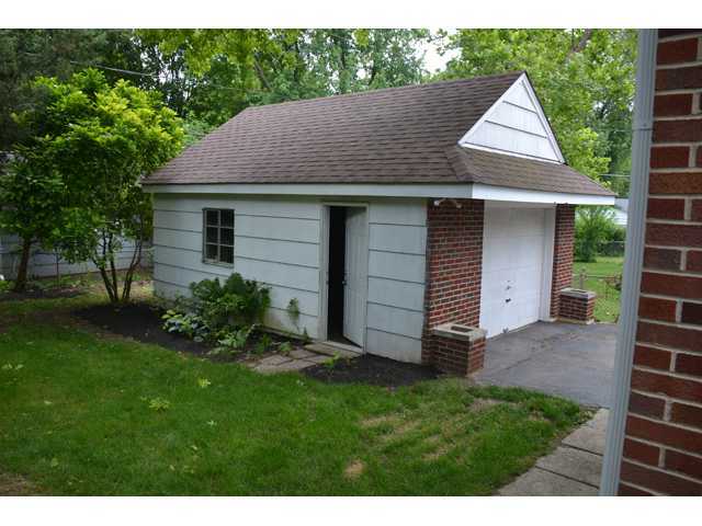 2729 Edgevale Road Columbus, OH 43221 - Photo 20 of 25