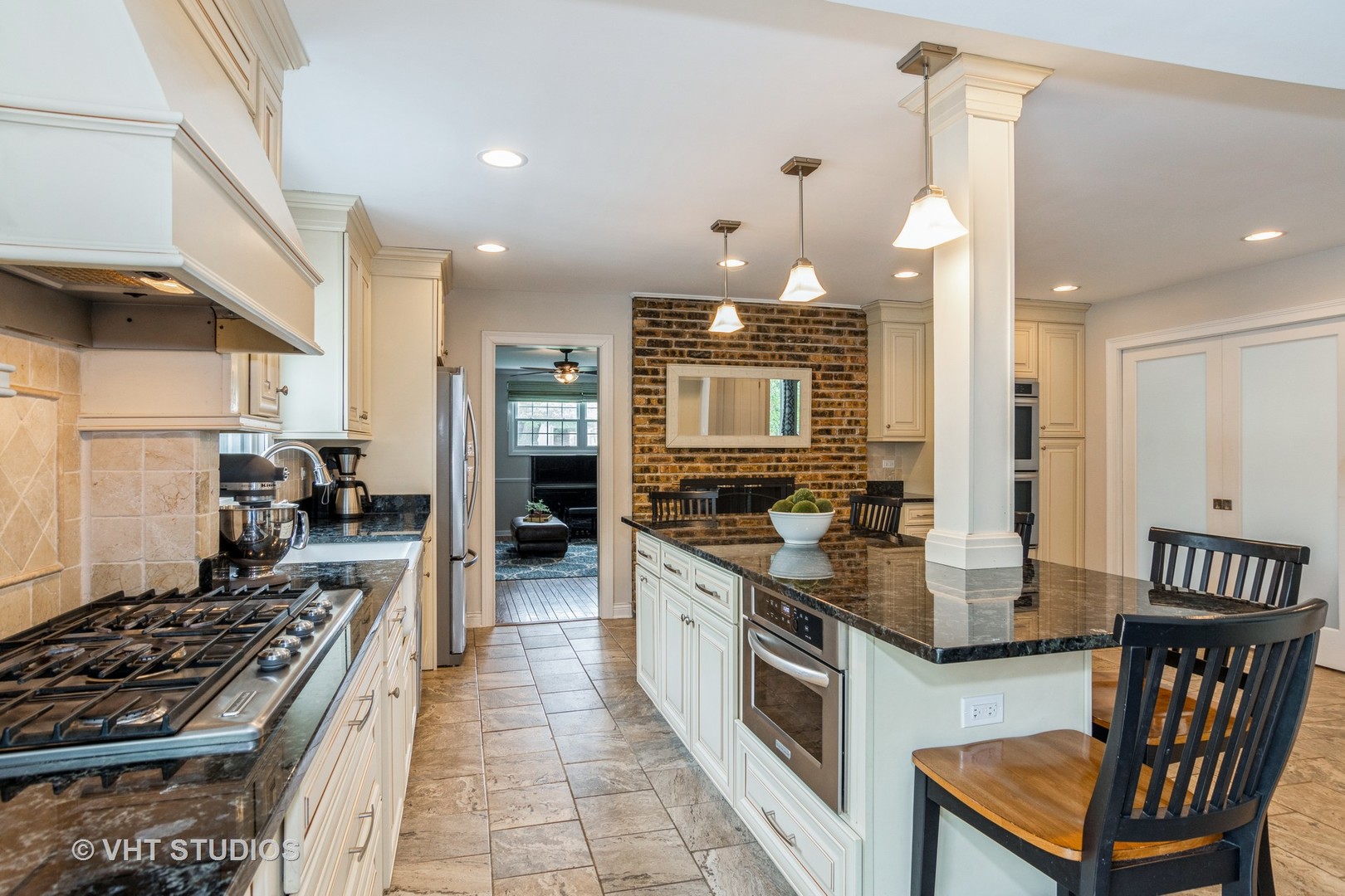 2-s161 Burning Trail Wheaton, IL 60189 - Photo 4 of 17