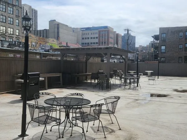 $2,450 | 607 West Wrightwood Avenue, Unit 812, Chicago, IL 60614