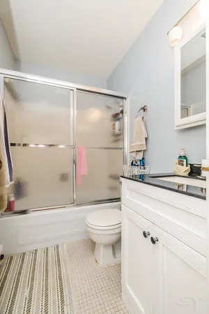 $2,450 | 607 West Wrightwood Avenue, Unit 812, Chicago, IL 60614