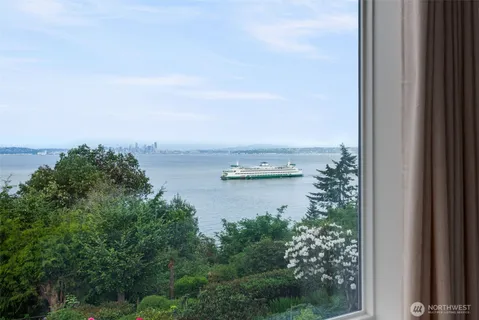 $1,790,000 | 10879 Bill Point Circle Northeast, Bainbridge Island, WA 98110