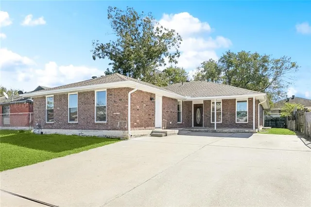 $1,450 | 13452 North Lemans Street, New Orleans, LA 70129