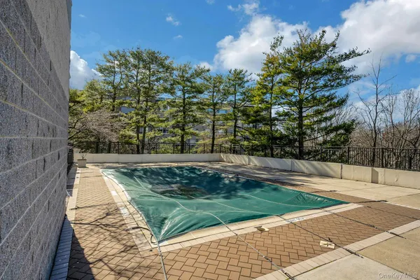 $2,500 | 703 Pelham Road, Unit 412, New Rochelle, NY 10805