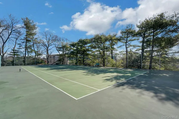$2,500 | 703 Pelham Road, Unit 412, New Rochelle, NY 10805