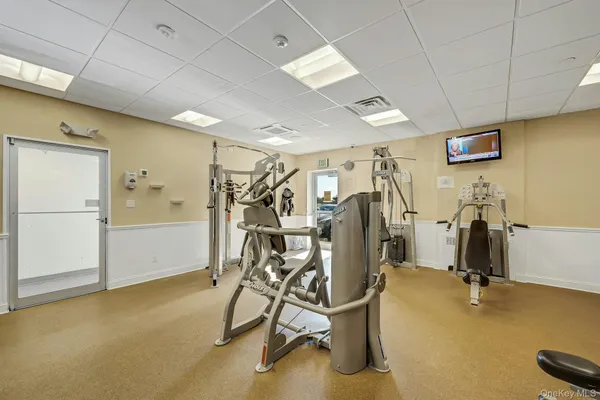 $2,500 | 703 Pelham Road, Unit 412, New Rochelle, NY 10805