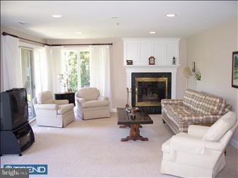 1170 Grandview Terrace Wayne, PA 19087 - Photo 2 of 6 Gallery Image 2