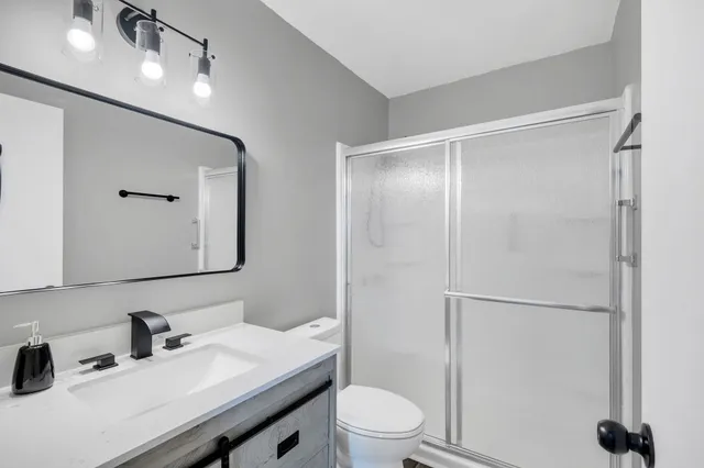 $220,000 | 305 Thomas Avenue, Hohenwald, TN 38462