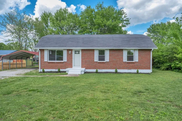 $220,000 | 305 Thomas Avenue, Hohenwald, TN 38462