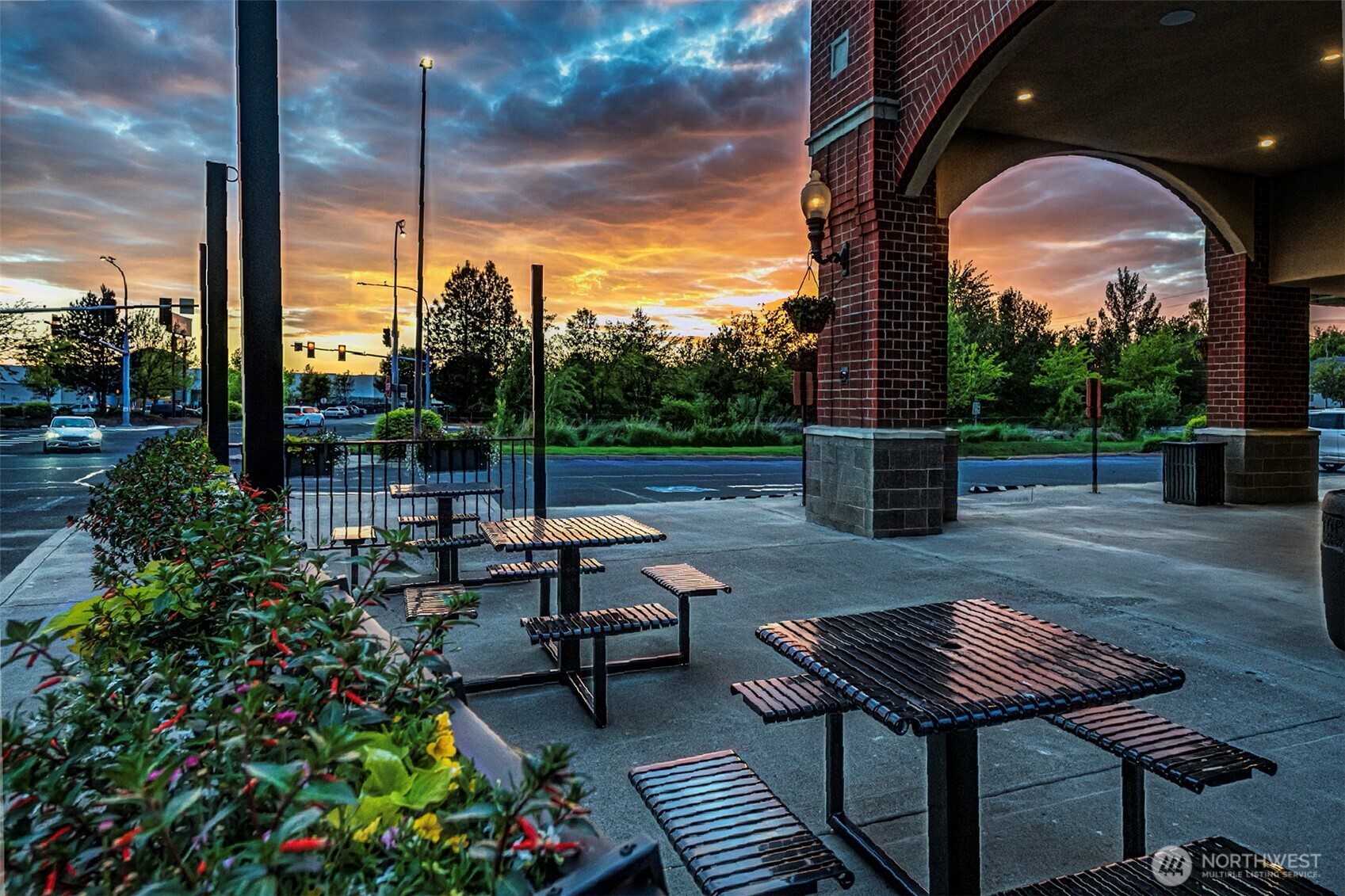 1605 Southeast Meadowbrook Street College Place, WA 99324 - Photo 30 of 30 a view of a patio with a table chairs and a potted plant