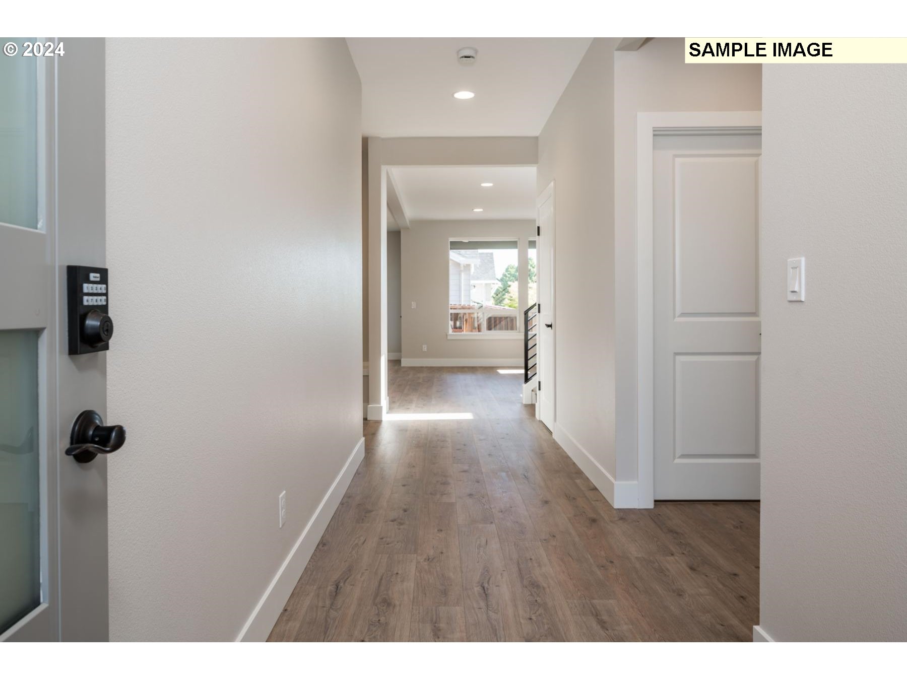 791 Southwest 49th Street Gresham, OR 97080 - Photo 3 of 12 Gallery Image 3