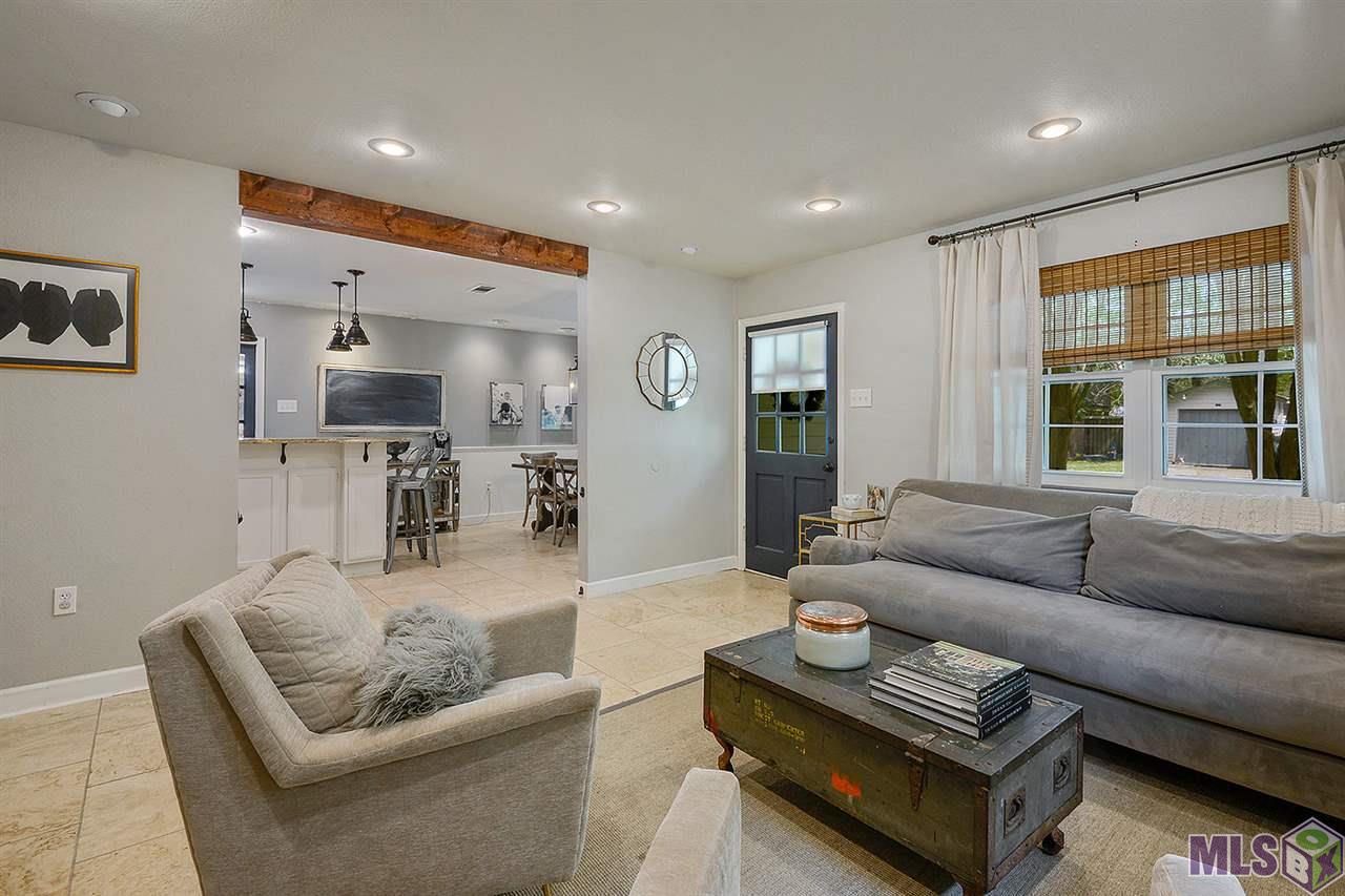 2040 Pericles Street Baton Rouge, LA 70808 - Photo 3 of 15 Beautiful Beams
