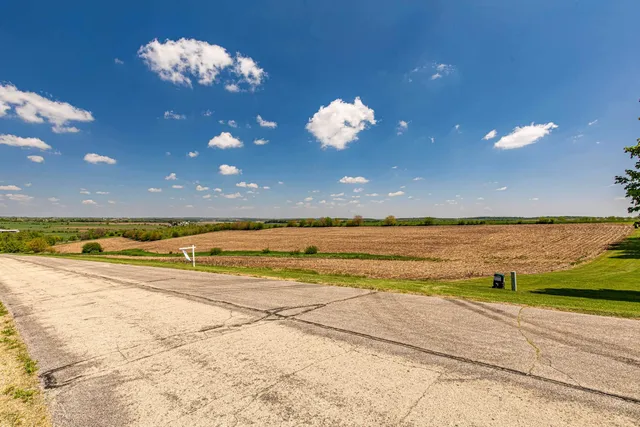 $79,900 | Lot 8 Thunder, Monroe, WI 53566