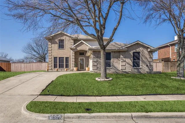 $385,000 | 8009 Trophy Court, Rowlett, TX 75089