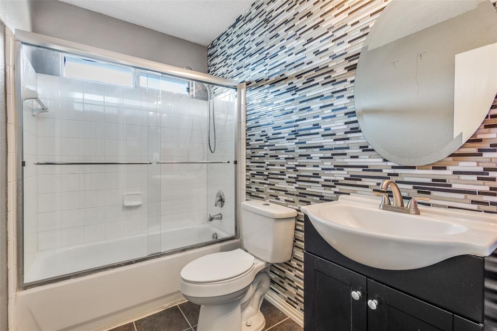 8009 Trophy Court Rowlett, TX 75089 - Photo 17 of 27