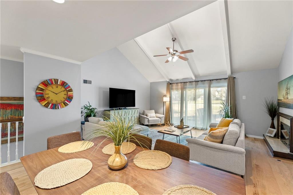 12758 Overbrook Road Leawood, KS 66209 - Photo 12 of 43