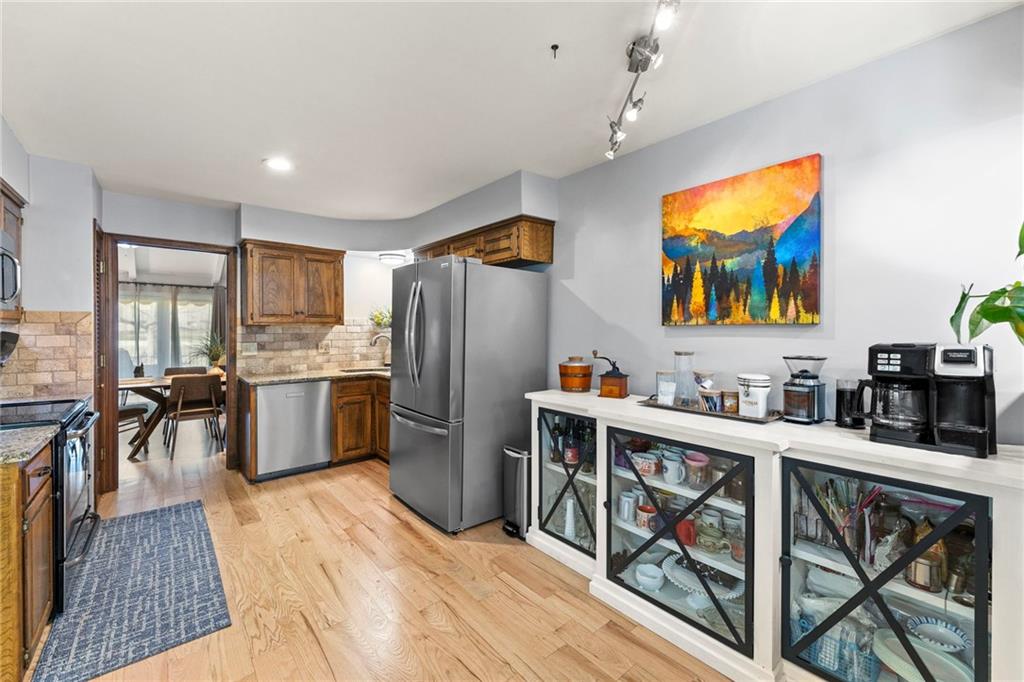 12758 Overbrook Road Leawood, KS 66209 - Photo 16 of 43