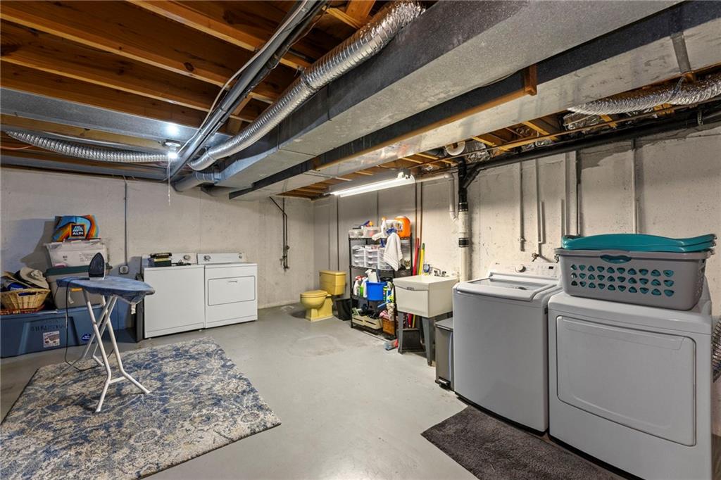 12758 Overbrook Road Leawood, KS 66209 - Photo 35 of 43