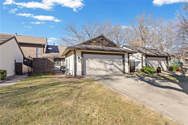 $429,000 | 12758 Overbrook Road, Leawood, KS 66209