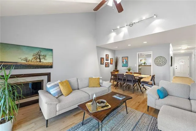 $429,000 | 12758 Overbrook Road, Leawood, KS 66209