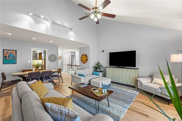 $429,000 | 12758 Overbrook Road, Leawood, KS 66209